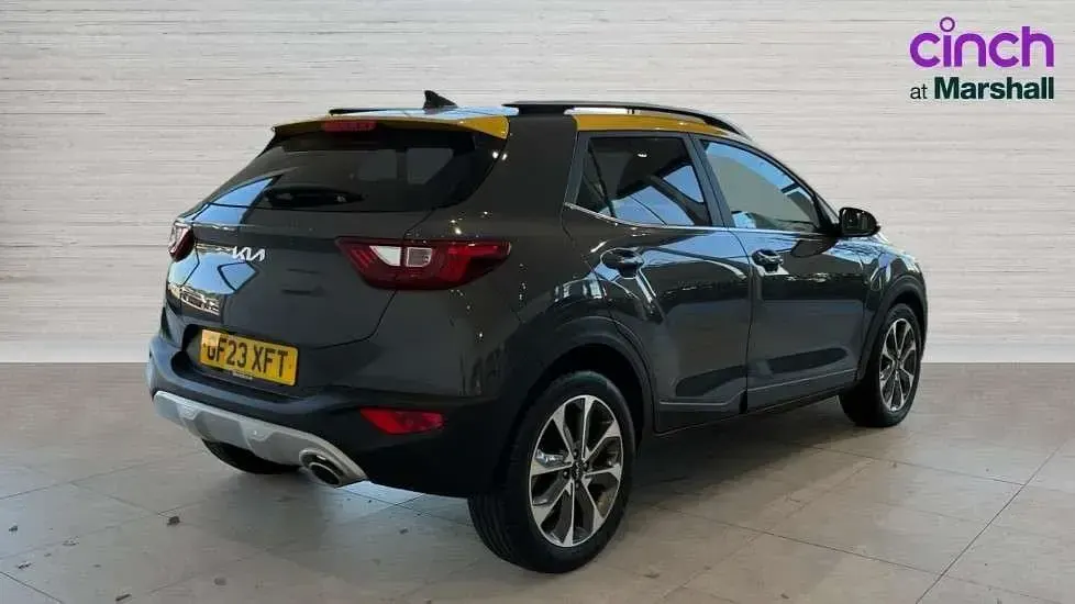 Used Kia Stonic 100 HP (73 kW) 2023 Grey SUV