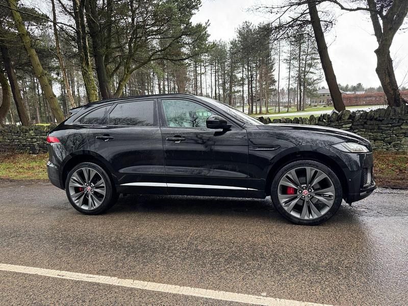 Used Jaguar F-Pace 300 HP (220 kW) 2016 Black SUV