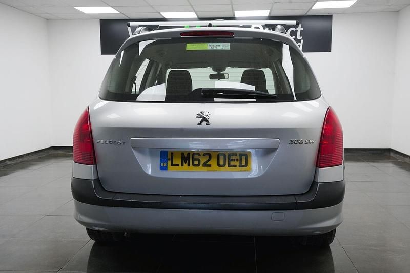 Used Peugeot 308 SW 92 HP (67 kW) 2012 Silver Estate