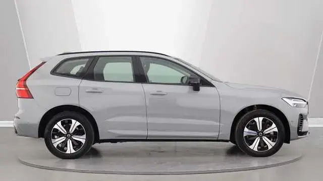 Used Volvo XC60 Plus 350 HP (257 kW) 2025 SUV