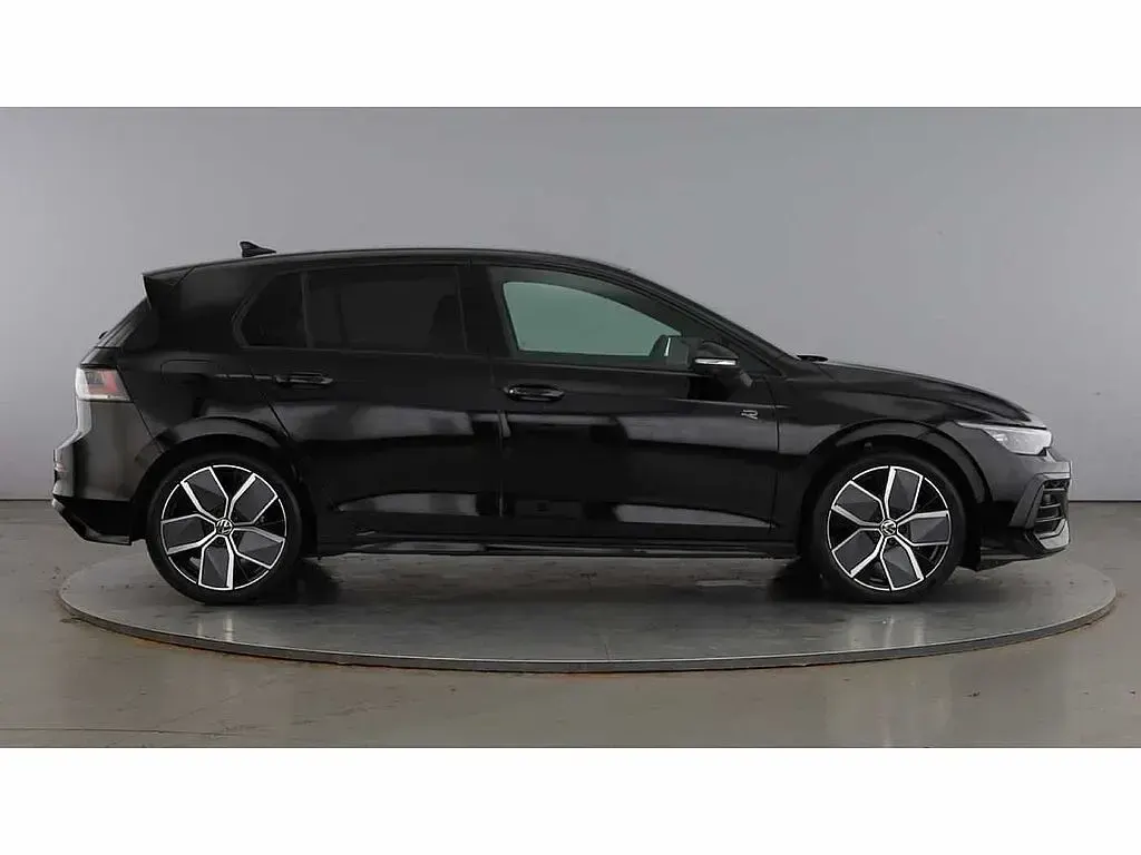 Used VW Golf VIII 150 HP (110 kW) 2026