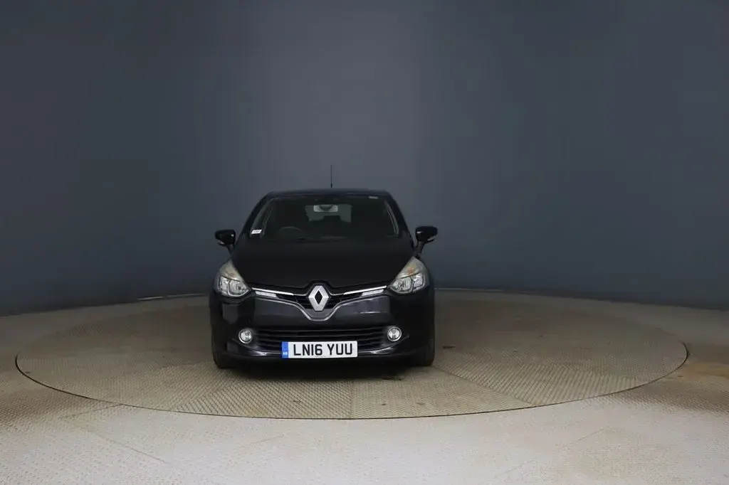 Used Renault Clio Dynamique 90 HP (66 kW) 2016 Black Hatchback