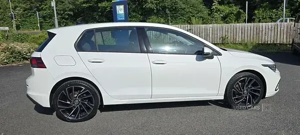 Used VW Golf VIII Life 2022 White Hatchback