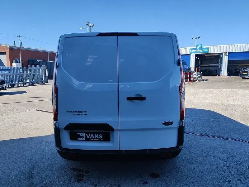 Used Ford Transit Custom 105 HP (77 kW) 2023 White Van