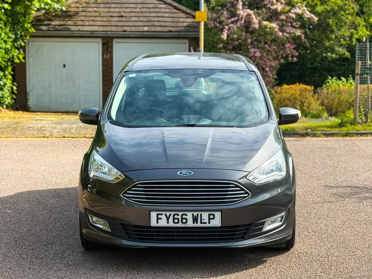 Used Ford Grand C-Max Titanium 120 HP (88 kW) 2016 Grey MPV