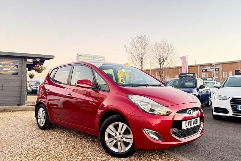 Red Used 2011 Hyundai ix20 Style Hatchback | £3,295 (Fair price) - Image 1/1