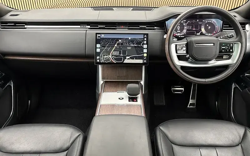 Used Land Rover Range Rover Autobiography 350 HP (257 kW) 2023 Black SUV