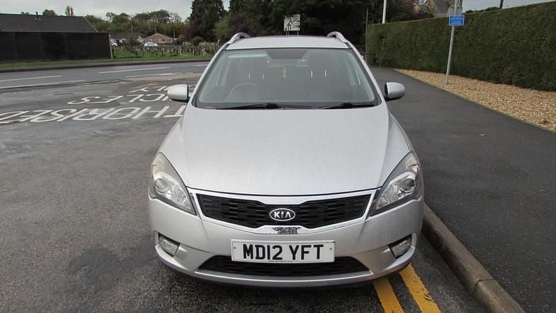 Used Kia Ceed 2012 Silver Hatchback