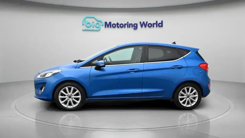 Used Ford Fiesta Titanium 95 HP (69 kW) 2020 Blue Hatchback