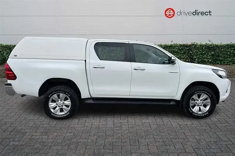 Usado Toyota HiLux 150 HP (110 kW) 2020 Branco Pickup