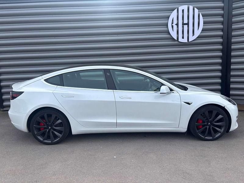 Used Tesla Model 3 Performance 461 kW (627 HP) 2020 White Sedan