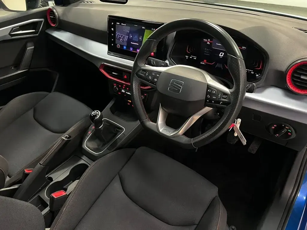 Used Seat Ibiza FR 95 HP (69 kW) 2023 Blue Hatchback