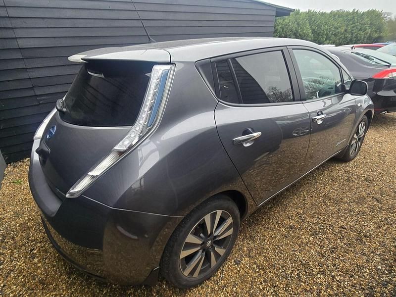 Used Nissan Leaf Tekna 80 kW (109 HP) 2016 Grey Hatchback