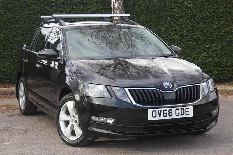 Used Skoda Octavia SE Technology 115 HP (84 kW) 2018 Black Estate