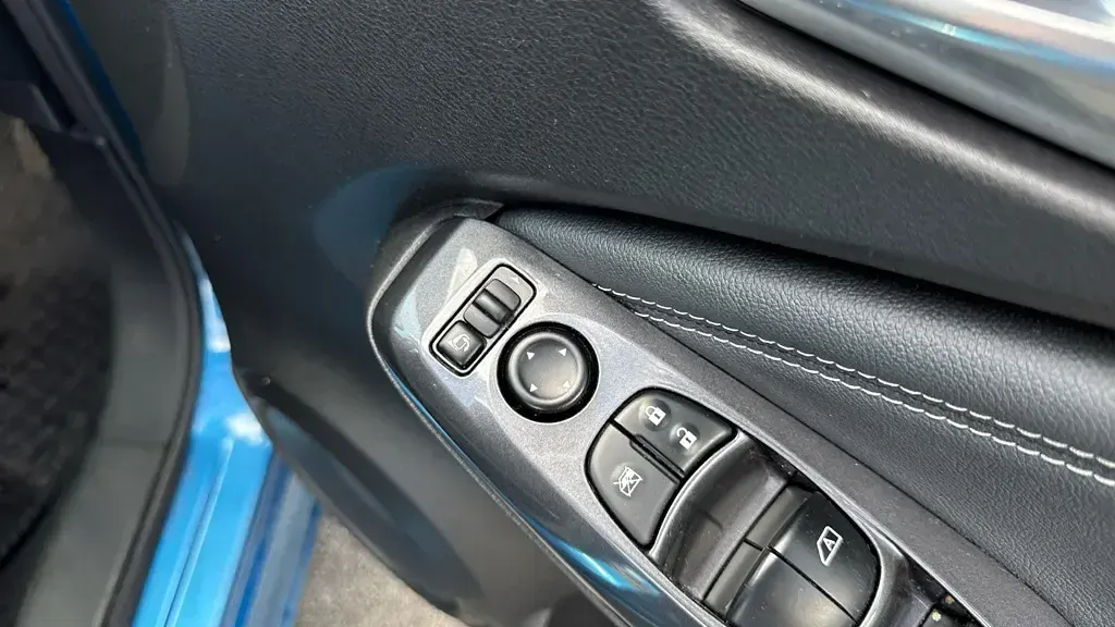 Used Nissan Juke N-Connecta 2021 Blue SUV