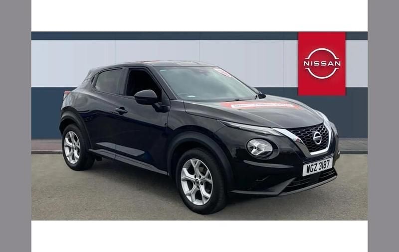 Black Used 2022 Nissan Juke N-Connecta SUV | £12,522 (Fair price) - Image 1/4