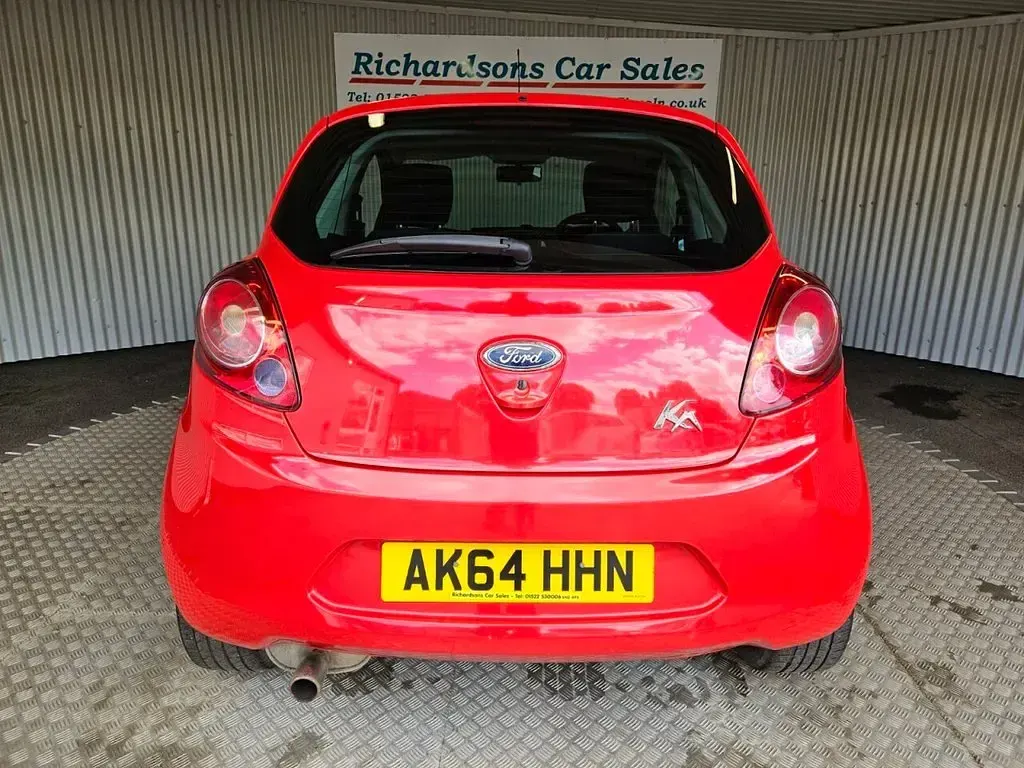 Used Ford Ka Zetec 69 HP (50 kW) 2014 Red Hatchback