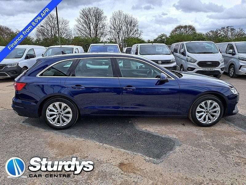 Used Audi A4 Comfort 150 HP (110 kW) 2023 Blue Estate