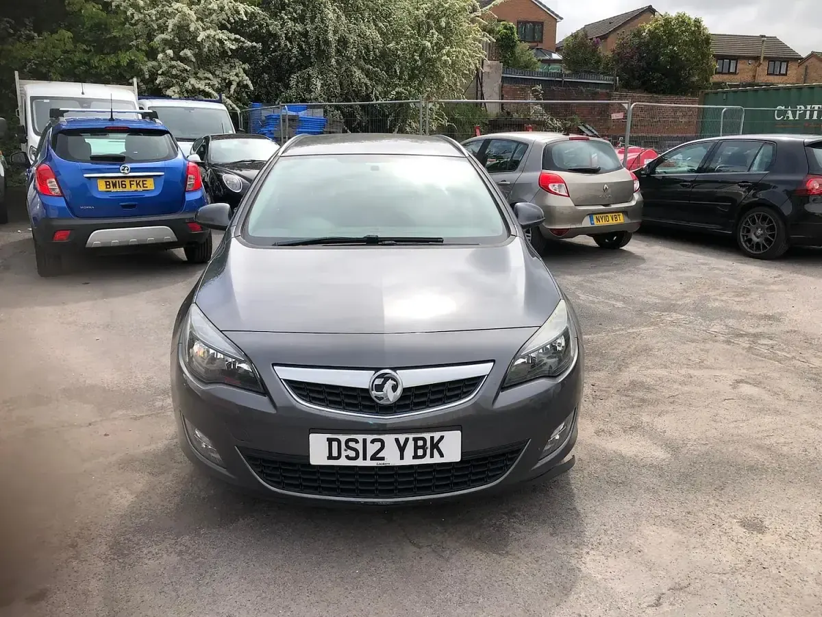 Used Vauxhall Astra SRi 2012 Grey Estate