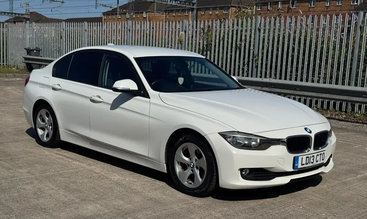Used BMW 320 Efficient Dynamics 160 HP (117 kW) 2013 White Sedan