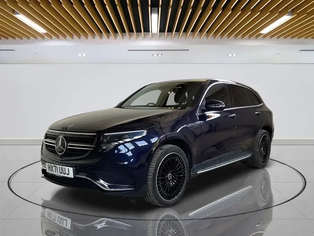 Usado Mercedes EQC400 AMG line 300 kW (408 HP) 2021 Azul SUV