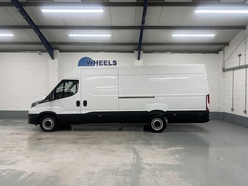 Used Iveco Daily 136 HP (100 kW) 2024 White Van