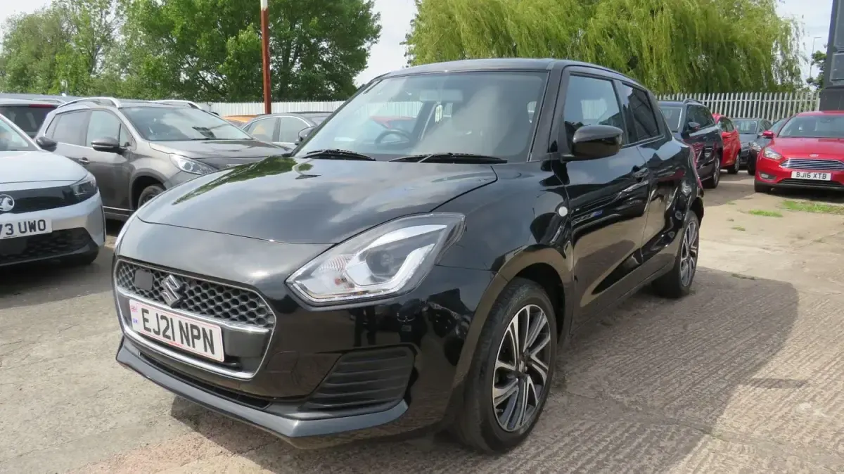 Używany Suzuki Swift SZ-L 83 KM (61 kW) 2021 Czarny Hatchback