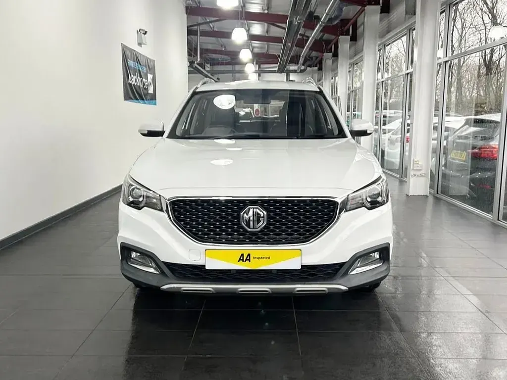 Usado MG ZS Exclusive 111 HP (81 kW) 2020 Branco SUV
