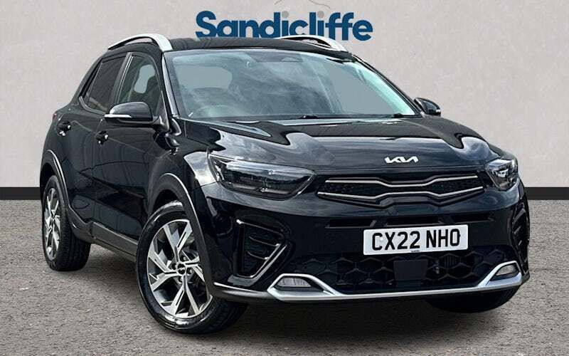Black Used 2022 Kia Stonic 4 SUV | £14,300 (Fair price) - Image 1/4