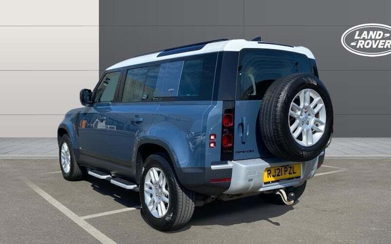 Used Land Rover Defender S 200 HP (147 kW) 2021 SUV