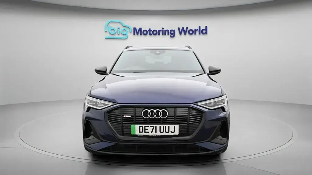 Usado Audi e-tron Black Edition 11 kW (15 CV) 2022 SUV