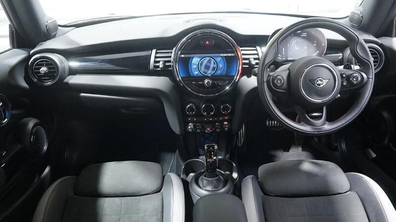Used Mini John Cooper Works Hatch 228 HP (167 kW) 2020 Silver Hatchback