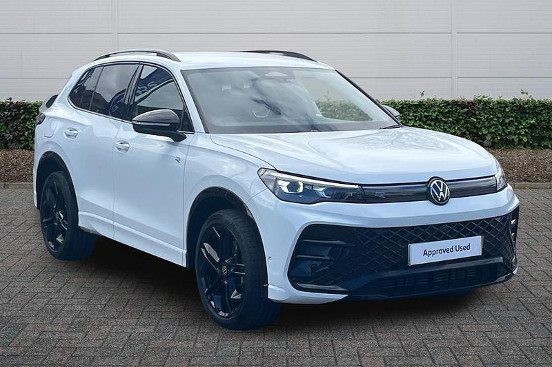 New VW Tiguan Black Edition 265 HP (194 kW) 2026 White SUV