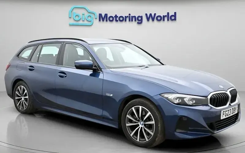 Usado BMW 330e Sport Line 292 HP (214 kW) 2023 Carrinha