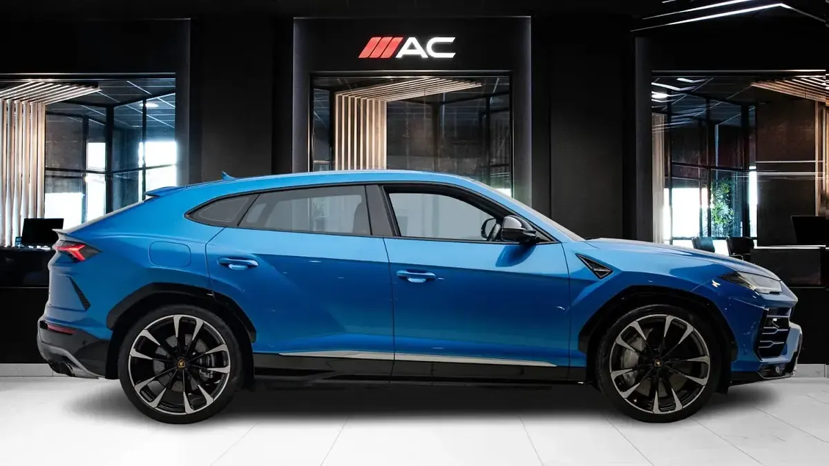 Used Lamborghini Urus 666 HP (489 kW) 2019 Blue SUV