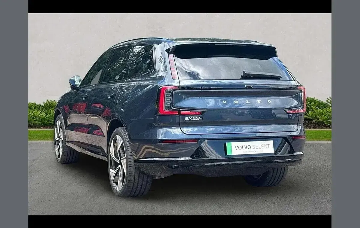 New Volvo EX90 Ultra 300 kW (408 HP) 2026 Blue SUV