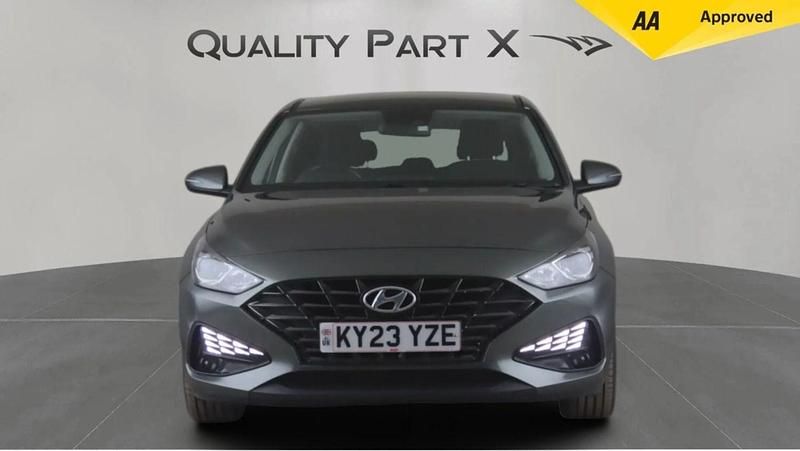 Used Hyundai i30 SE 120 HP (88 kW) 2023 Grey Hatchback