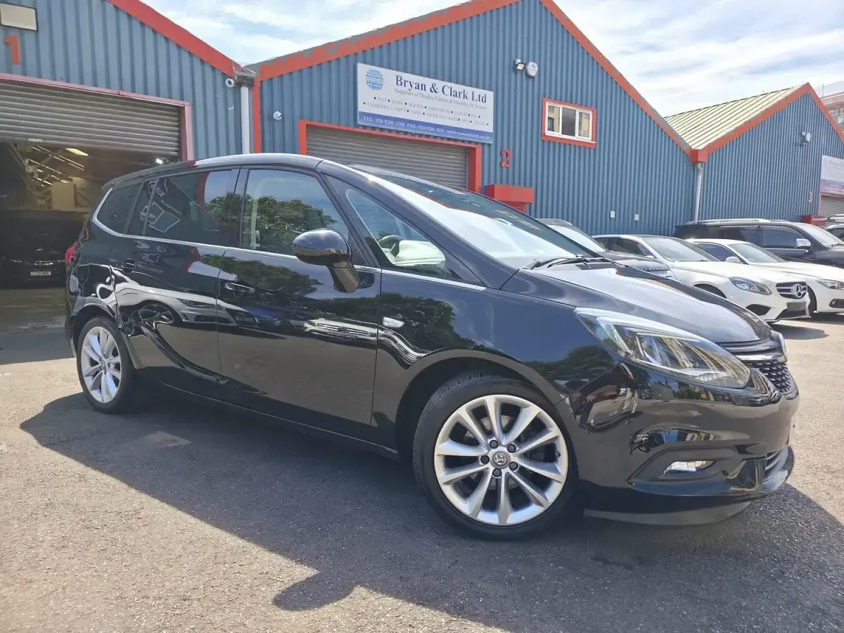 Used Vauxhall Zafira Tourer Elite 2017 Black MPV