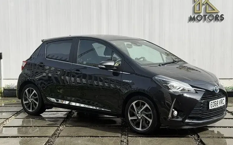 Used Toyota Yaris 101 HP (74 kW) 2018 Hatchback