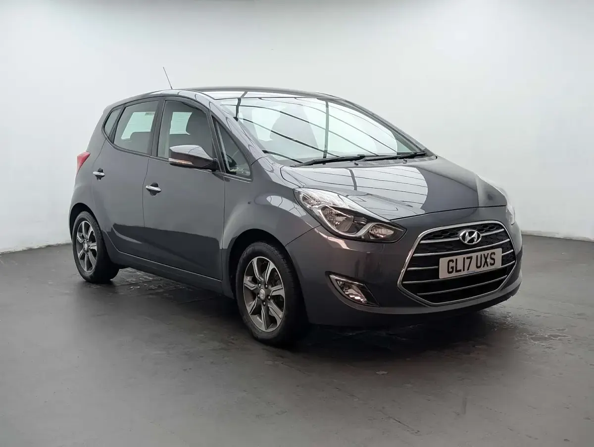 Used Hyundai ix20 SE 125 HP (91 kW) 2017 Grey Hatchback