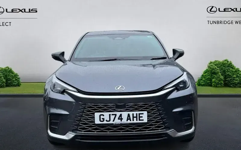 Used Lexus LBX 136 HP (100 kW) 2026 SUV