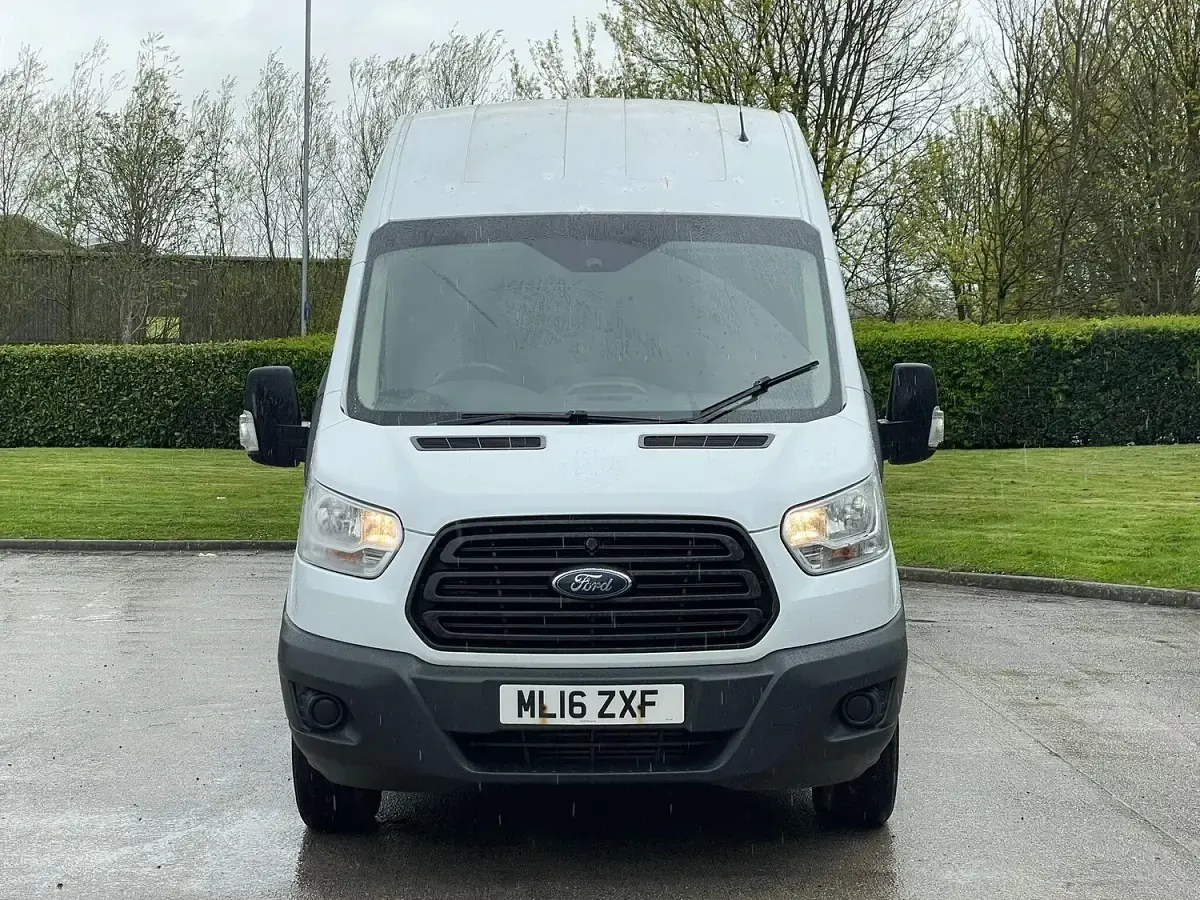 Used Ford Transit 125 HP (91 kW) 2016 White Van