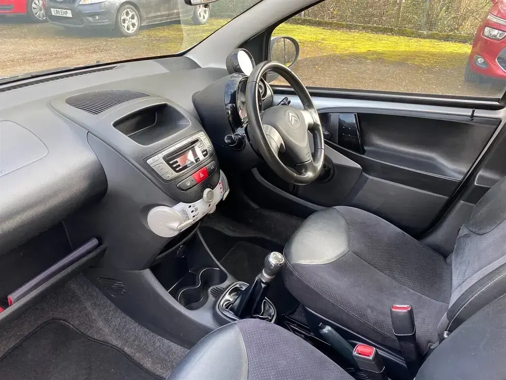 Used Citroën C1 VTR Sport 68 HP (50 kW) 2013 Grey Hatchback