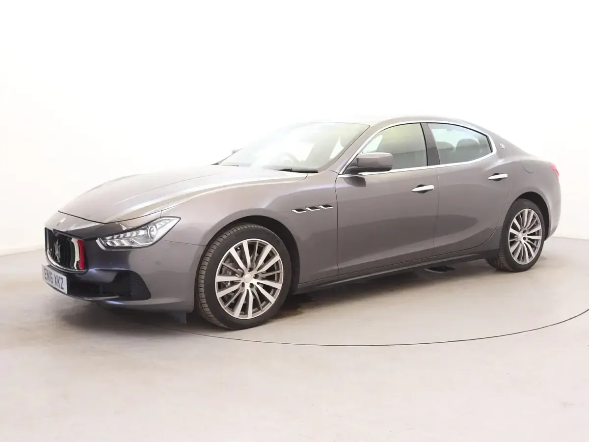 Used Maserati Ghibli 275 HP (202 kW) 2016 Grey Sedan