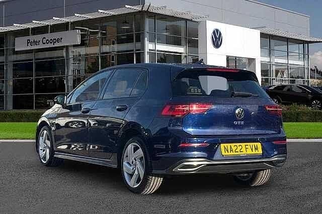 Used VW Golf VIII GTE 245 HP (180 kW) 2022 Blue Hatchback