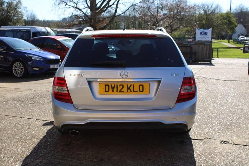 Used Mercedes C220 170 HP (125 kW) 2012 Silver Estate