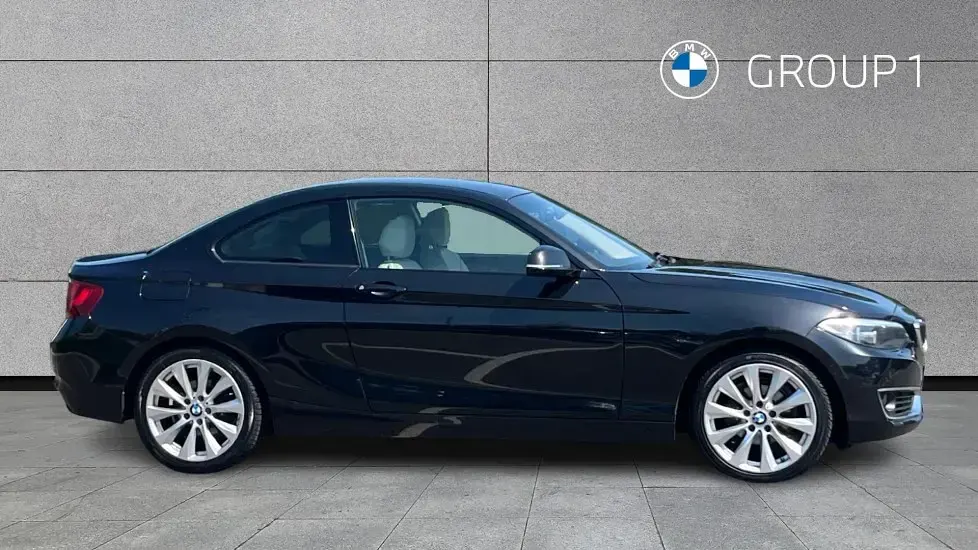 Used BMW 218 Luxury Line 134 HP (98 kW) 2016 Black Coupe