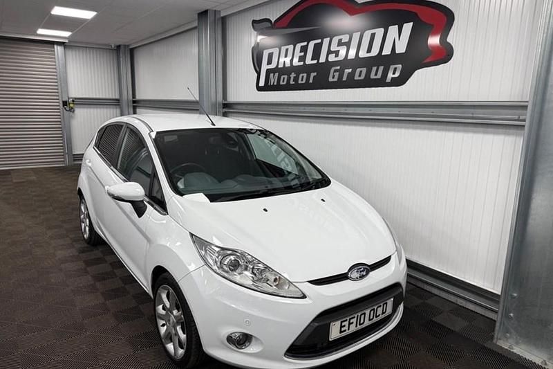 White Used 2010 Ford Fiesta Titanium Hatchback | £1,795 (Good price) - Image 1/1