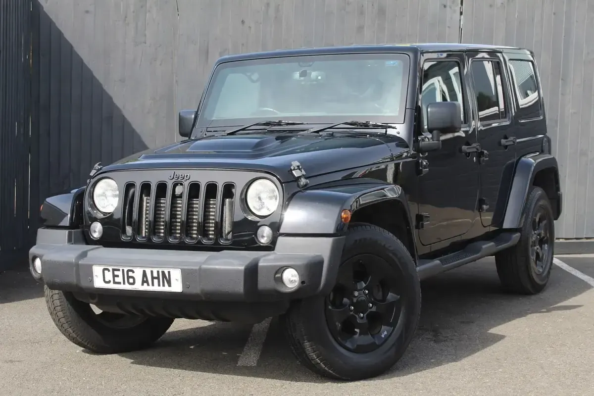 Used Jeep Wrangler 197 HP (144 kW) 2016 Black SUV