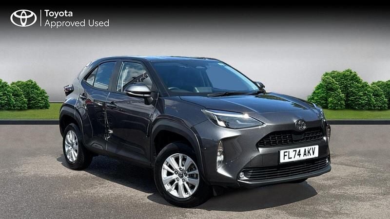 Decuma grey Used 2024 Toyota Yaris Hybrid Estate | £22,472 (Super price) - Image 1/4
